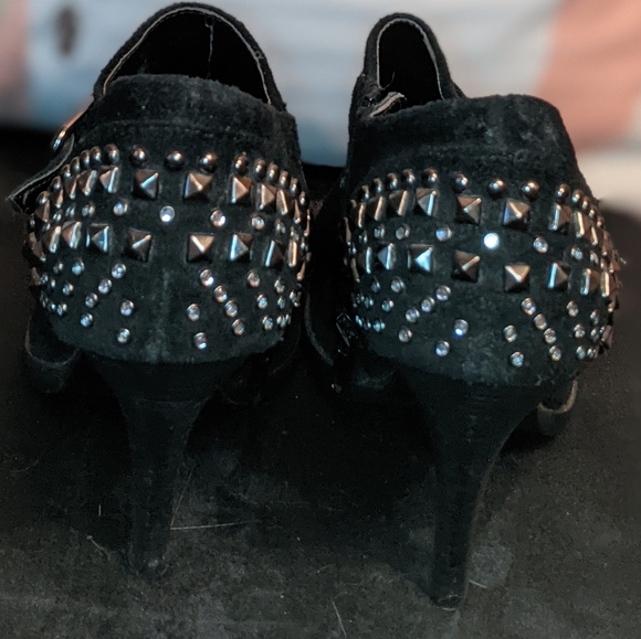 Studded black ankle boots - Picture 4 of 5